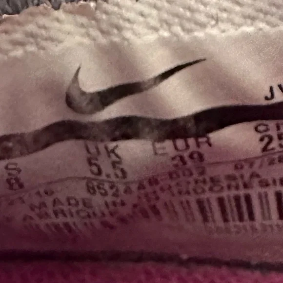 Nike Women’s Running FS Lite Run 3 Gray Pink Size 8 Sneaker Athletic Shoes - Picture 7 of 7